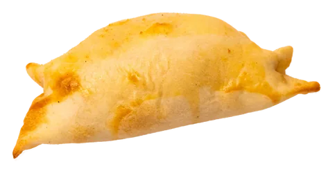 Empanada de frango com pontinhas ao longo da borda